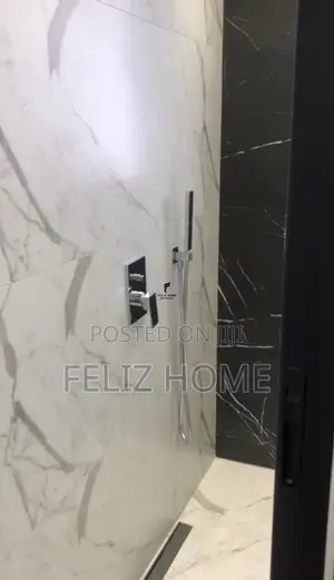 SHITET APARTAMENT 1+1 PAZARI RI 12.000.000 LEKE