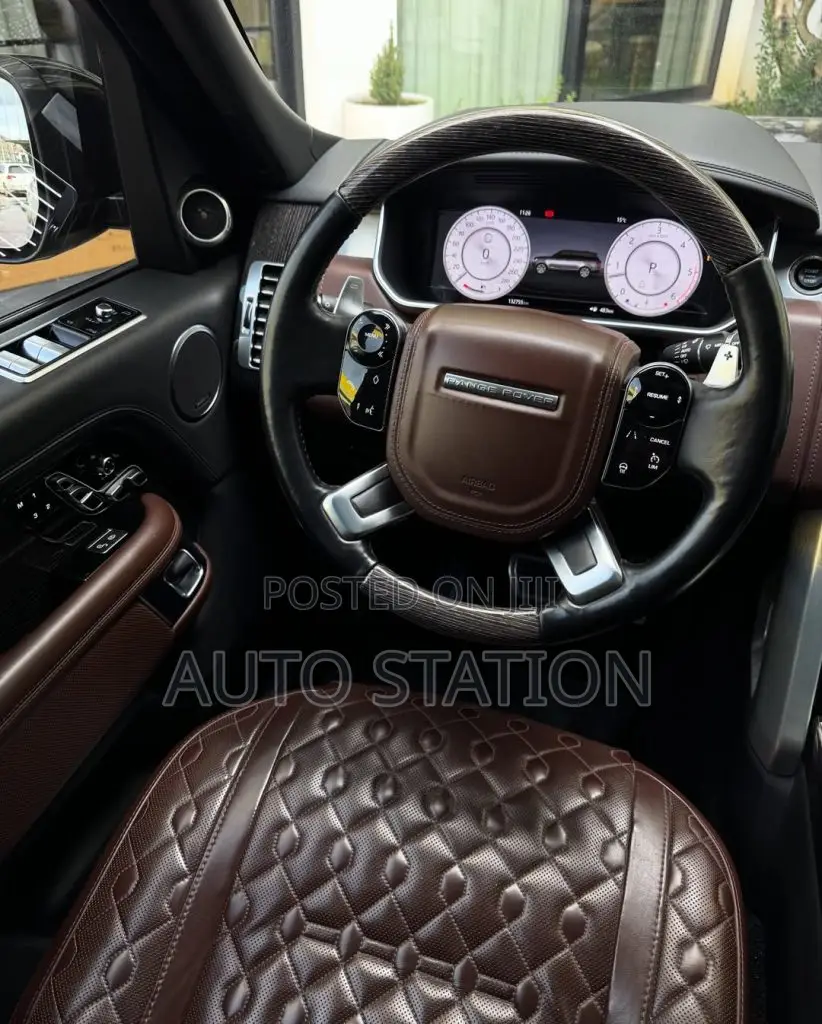 Range Rover Vogue SV Autobiography