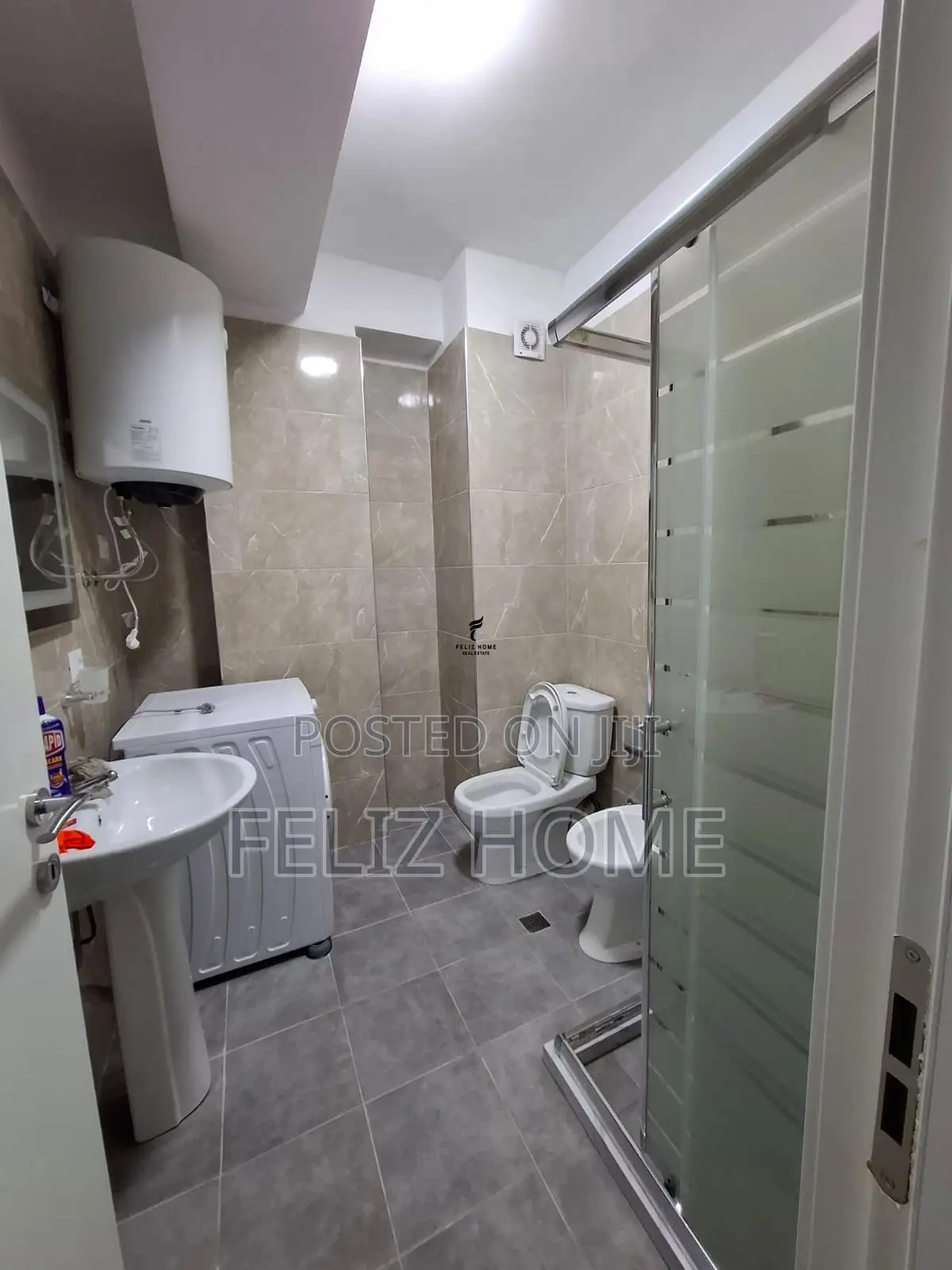 APARTAMENT ME QERA 3+1 5 MAJI 60.000 LEKE