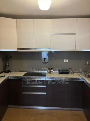 APARTAMENT ME QERA 3+1 QENDER 100.000 LEKE