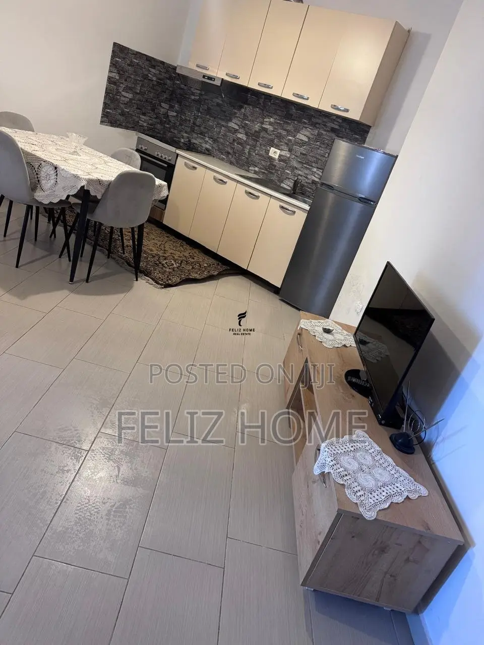 APARTAMENT ME QERA 1+1 ASTIR 40.000 LEKE