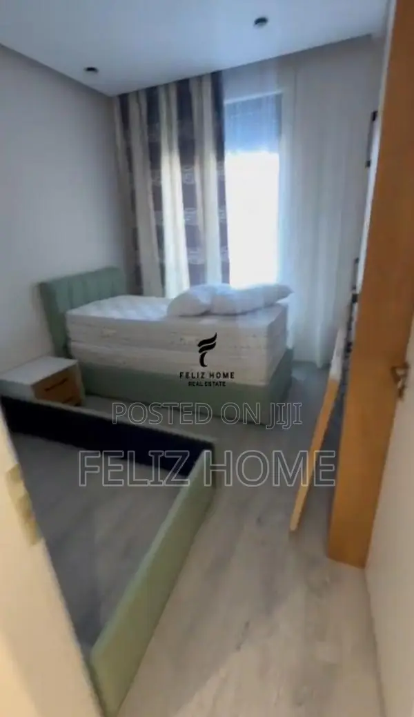 APARTAMENT ME QERA 2+1+2 PORCELAN 70.000 LEKE