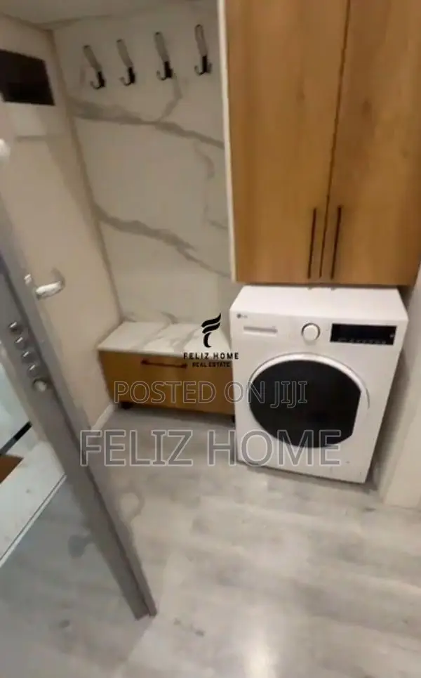 APARTAMENT ME QERA 2+1+2 PORCELAN 70.000 LEKE