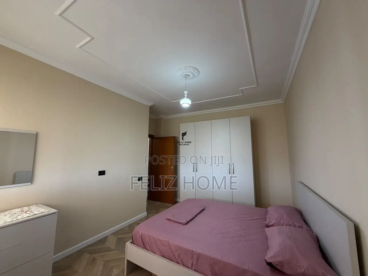 APARTAMENT ME QERA 4+1 ISH EKSPOZITA 130.000 LEKE