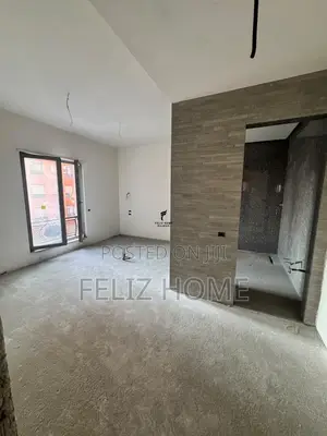 ZYRE ME QERA 3+1+3 RRUGA E KAVAJES 250.000 LEKE