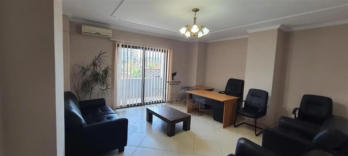 ZYRE ME QERA 160 M2 RRUGA E KAVAJES 130.000 LEKE