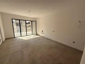 ZYRE ME QERA 145 M2 RRUGA E DURRESIT 120.000 LEKE