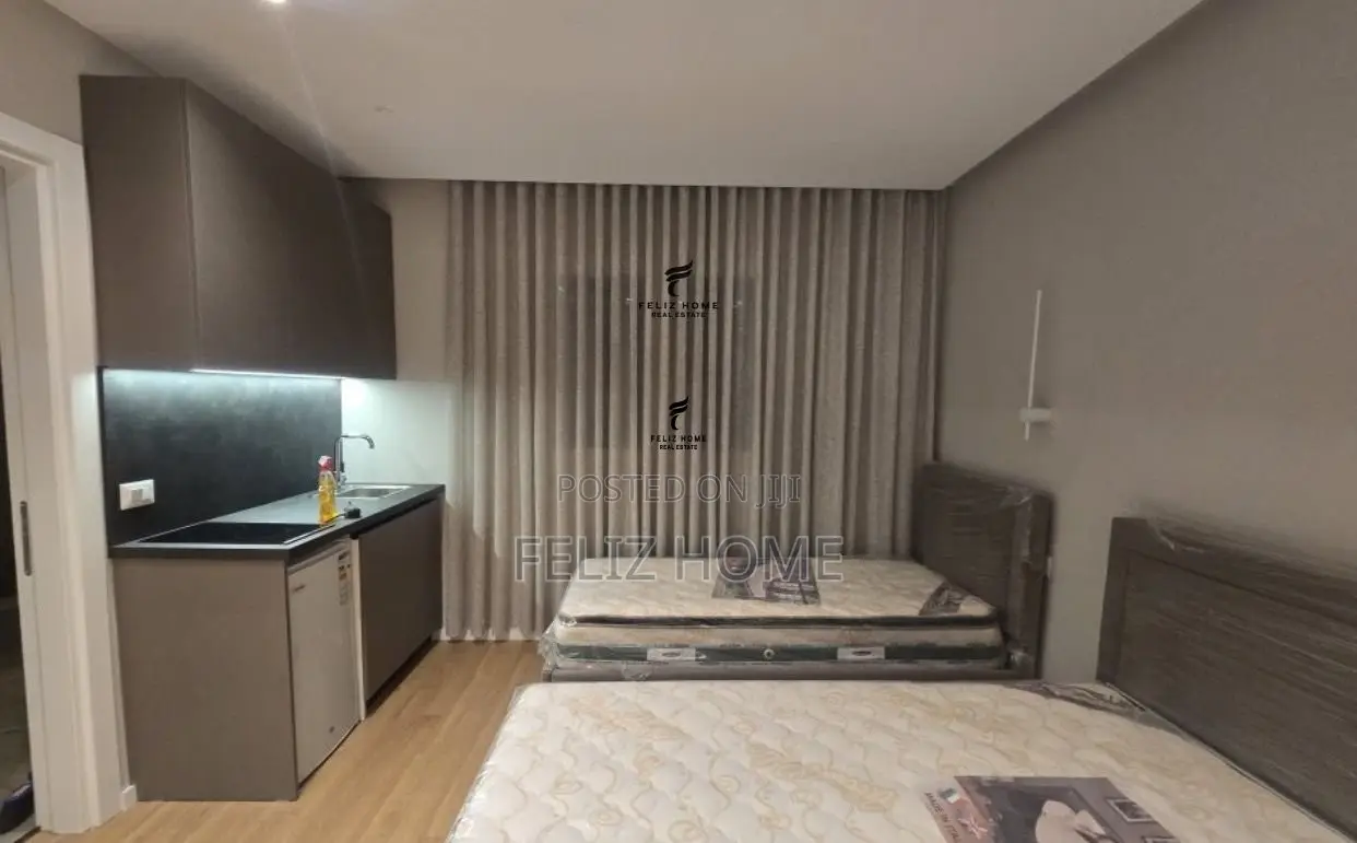 GARSIONERE ME QERA 25 M2 PAZARI I RI 40.000 LEKE