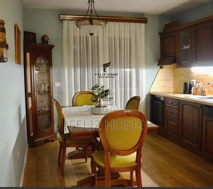 APARTAMENT ME QERA 2+1 RRUGA E KAVAJES 80.000 LEKE