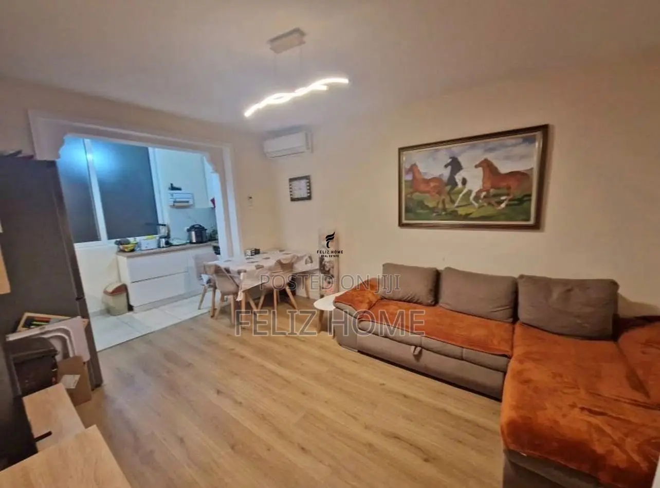 SHITET APARTAMENT 1+1 STACIONI TRENIT 12.000.000 LEKE