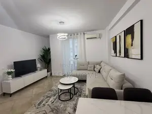 APARTAMENT ME QERA 2+1 RRUGA E BARRIKADAVE 80.000 LEKE