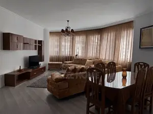 APARTAMENT ME QERA 3+1 RRUGA E KAVAJES 1.200 EURO