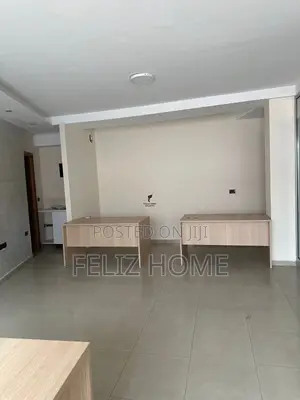 ZYRE ME QERA 50 M2 PAZARI I RI 50.000 LEKE