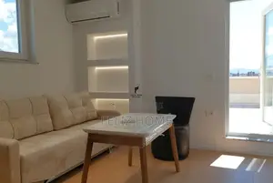 APARTAMENT ME QERA 1+1 STACIONI TRENIT 50.000 LEKE