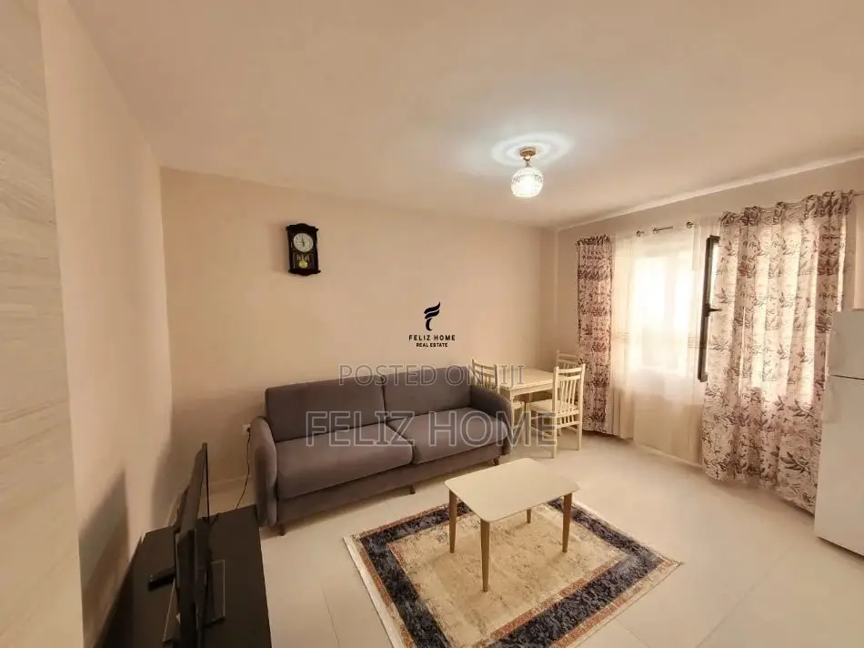 APARTAMENT ME QERA 2+1 MYSLYM SHYRI 650 EURO