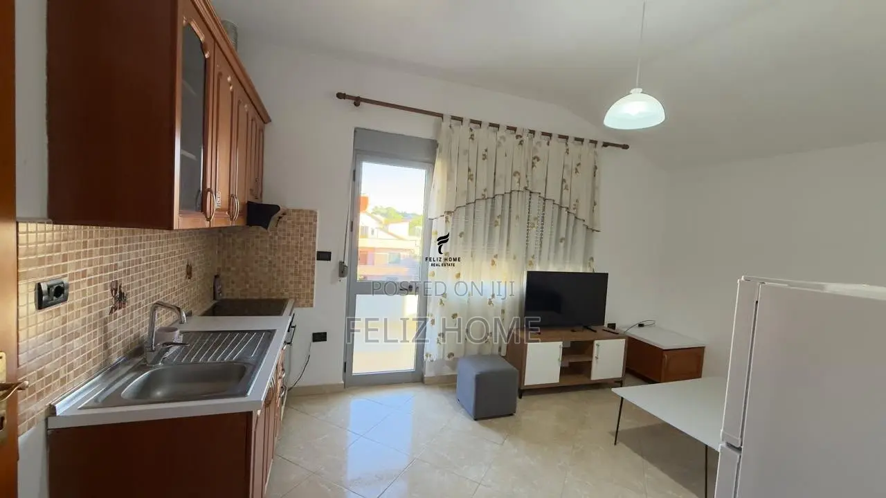 APARTAMENT ME QERA 1+1 5 MAJI 40.000 LEKE