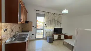 APARTAMENT ME QERA 1+1 5 MAJI 40.000 LEKE
