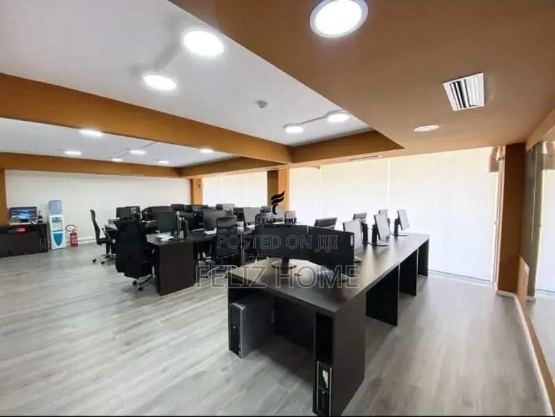 ZYRE ME QERA 200M2 BLLOK 3.500 EURO