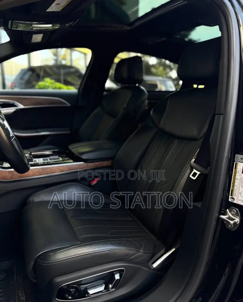 Audi A8L