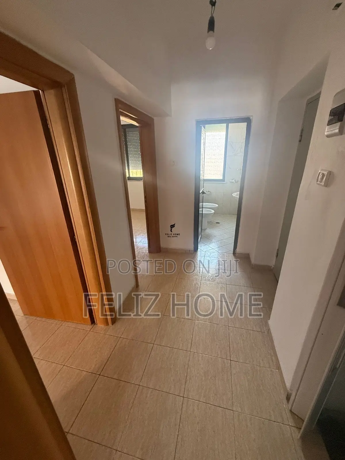 SHITET APARTAMENT 2+1 RRUGA BARDHYL 165.000 EURO