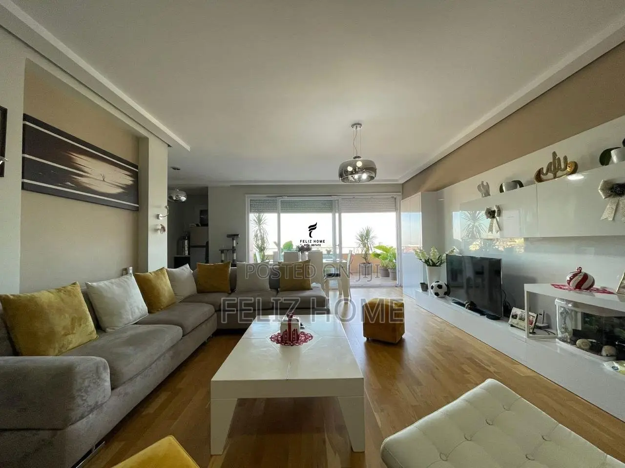 SHITET APARTAMENT 3+1+2 KOPSHTI BOTANIK 36.000.000 LEKE