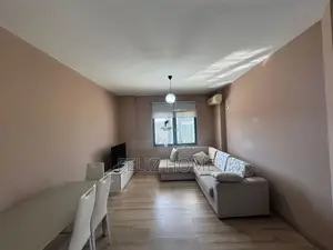APARTAMENT ME QERA 1+1 STACIONI I TRENIT 50.000 LEKE