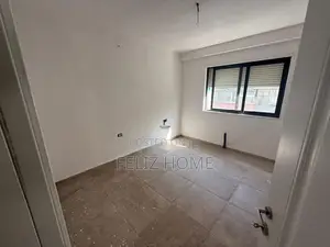 ZYRE ME QERA 145 M2 RRUGA E DURRESIT 120.000 LEKE