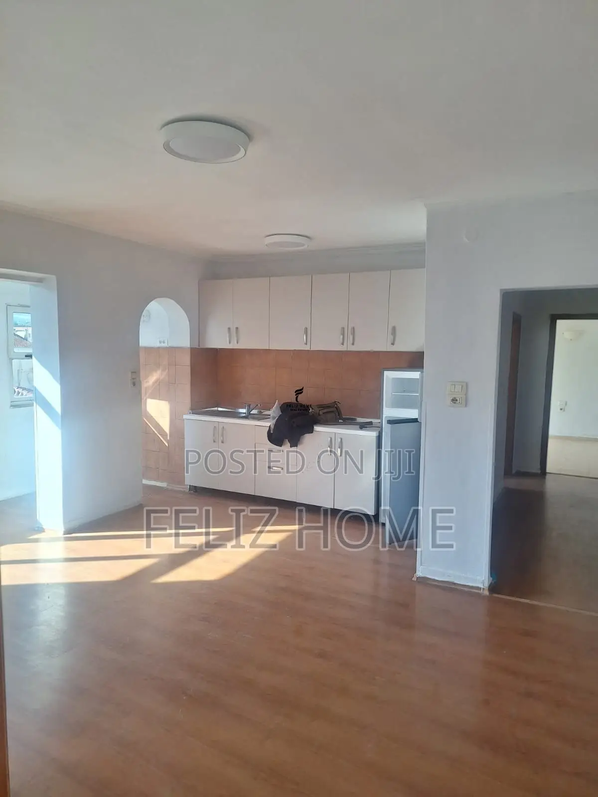 APARTAMENT ME QERA 2+1 RRUGA E ELBASANIT 40.000 LEKE