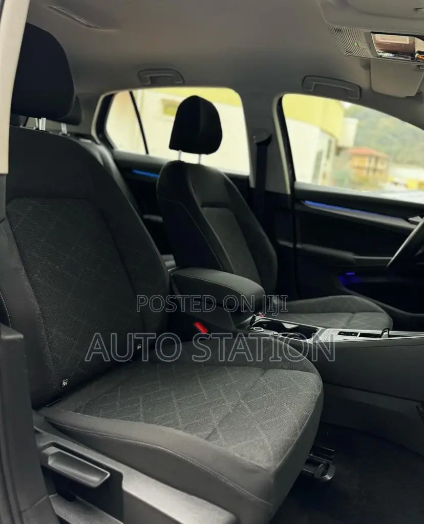 GOLF 8
