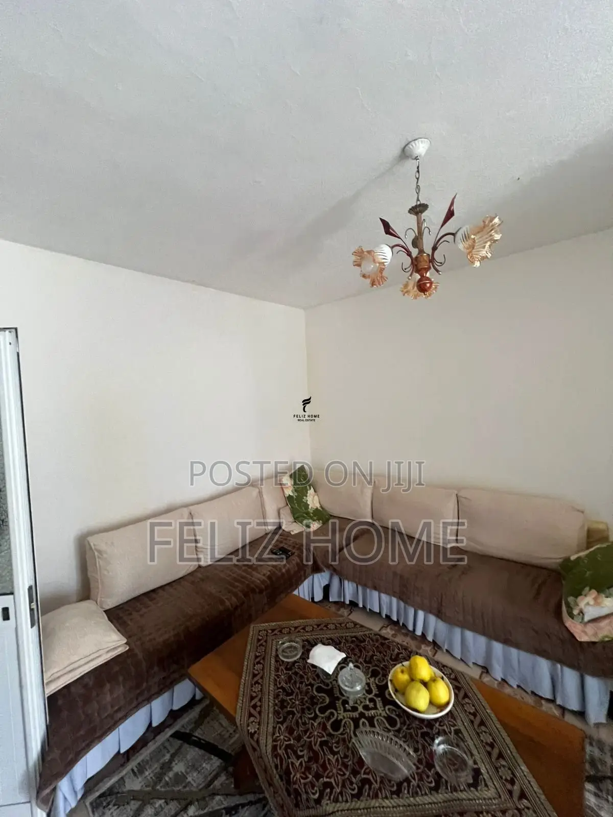 SHITET APARTAMENT 2+1 PAZARI I RI 160.000 EURO
