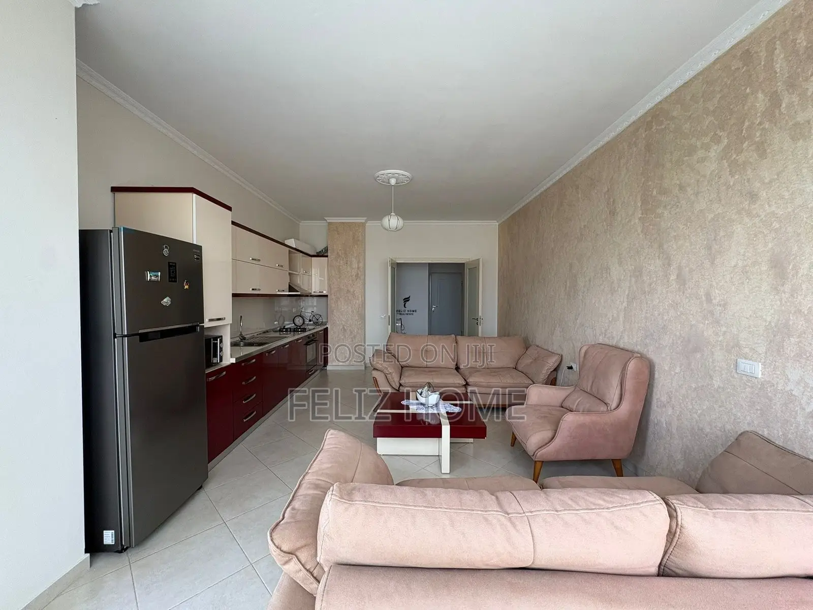 SHITET APARTAMENT 2+1 KOPSHTI BOTANIK 275.000 EURO