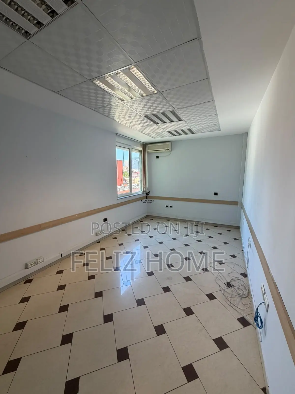 ZYRE ME QERA 130 M2 BLLOK 100.000 LEKE