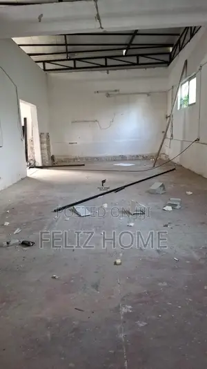 MAGAZINE ME QERA 500M2 KOMBINAT 2.500 EURO