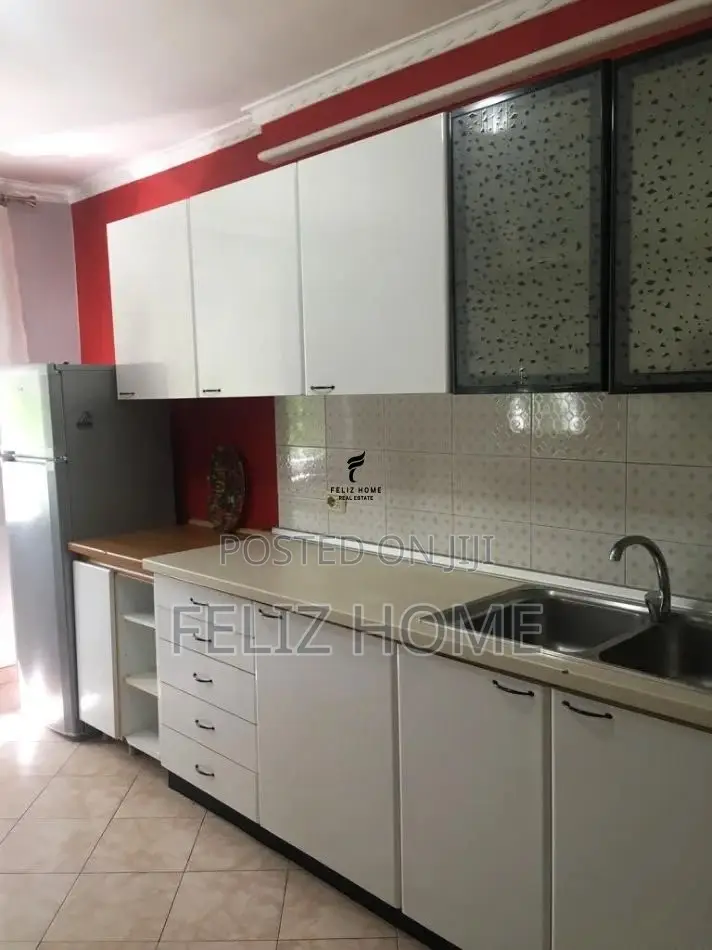 APARTAMRNT ME QERA 2+1 XHAMIA E TABAKEVE 60.000 LEKE