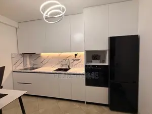 APARTAMENT ME QERA 2+1 RRUGA E BARRIKADAVE 80.000 LEKE