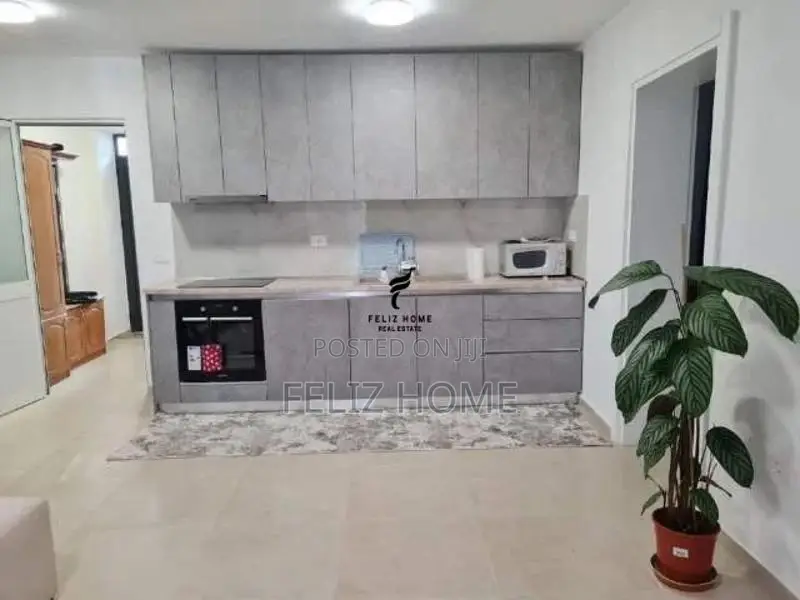 APARTAMENT ME QERA 2+1 BLLOK 85.000LEKE