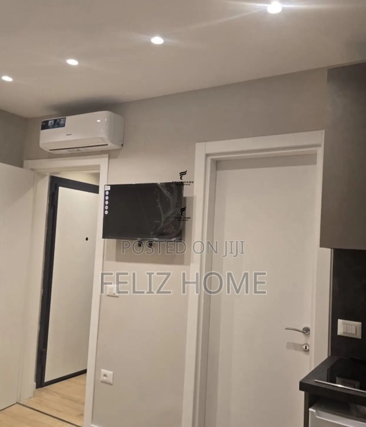 GARSIONERE ME QERA 25 M2 PAZARI I RI 40.000 LEKE