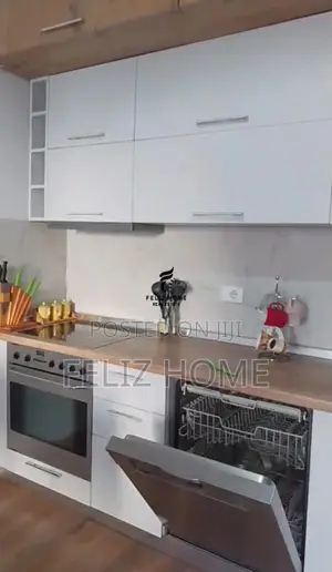 APARTAMENT ME QERA 1+1 ISH PARKU 60.000 LEKE