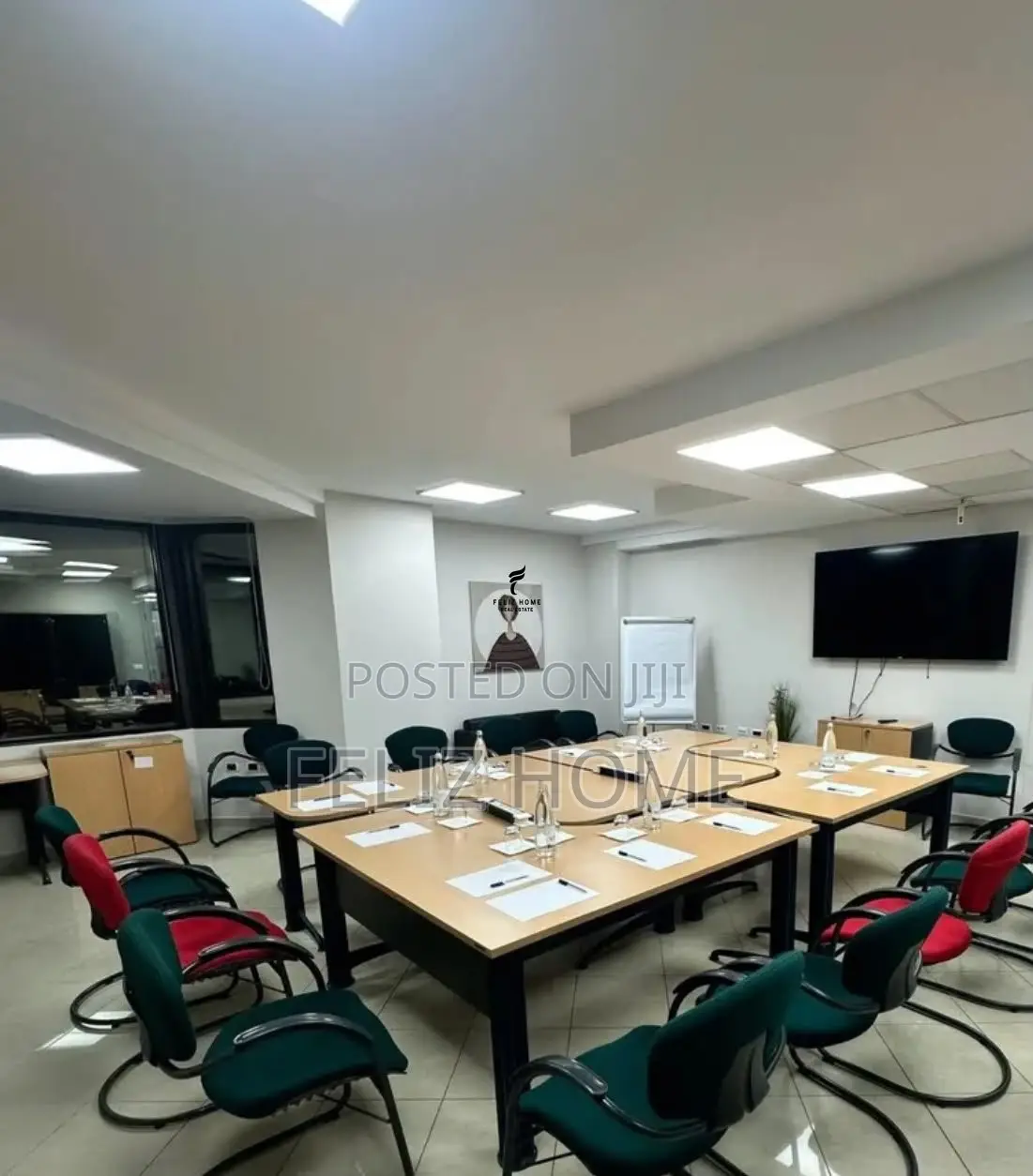 ZYRE ME QERA 450 M2 BULEVARDI DESHMORET E KOMBIT 1.600.000 LEKE