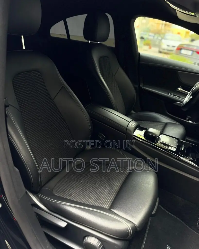 MERCEDES BENZ CLA