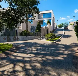 SHITET VILË LUKSOZE 331.4 M2 LUNDER 638.715 EURO