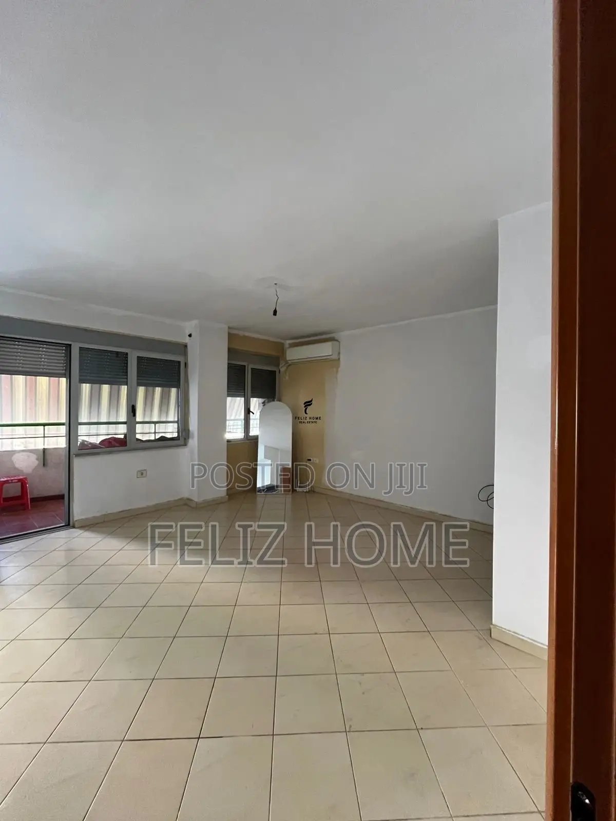 SHITET APARTAMENT 2+1+2 RRUGA E DIBRES 33.000.000 LEKE