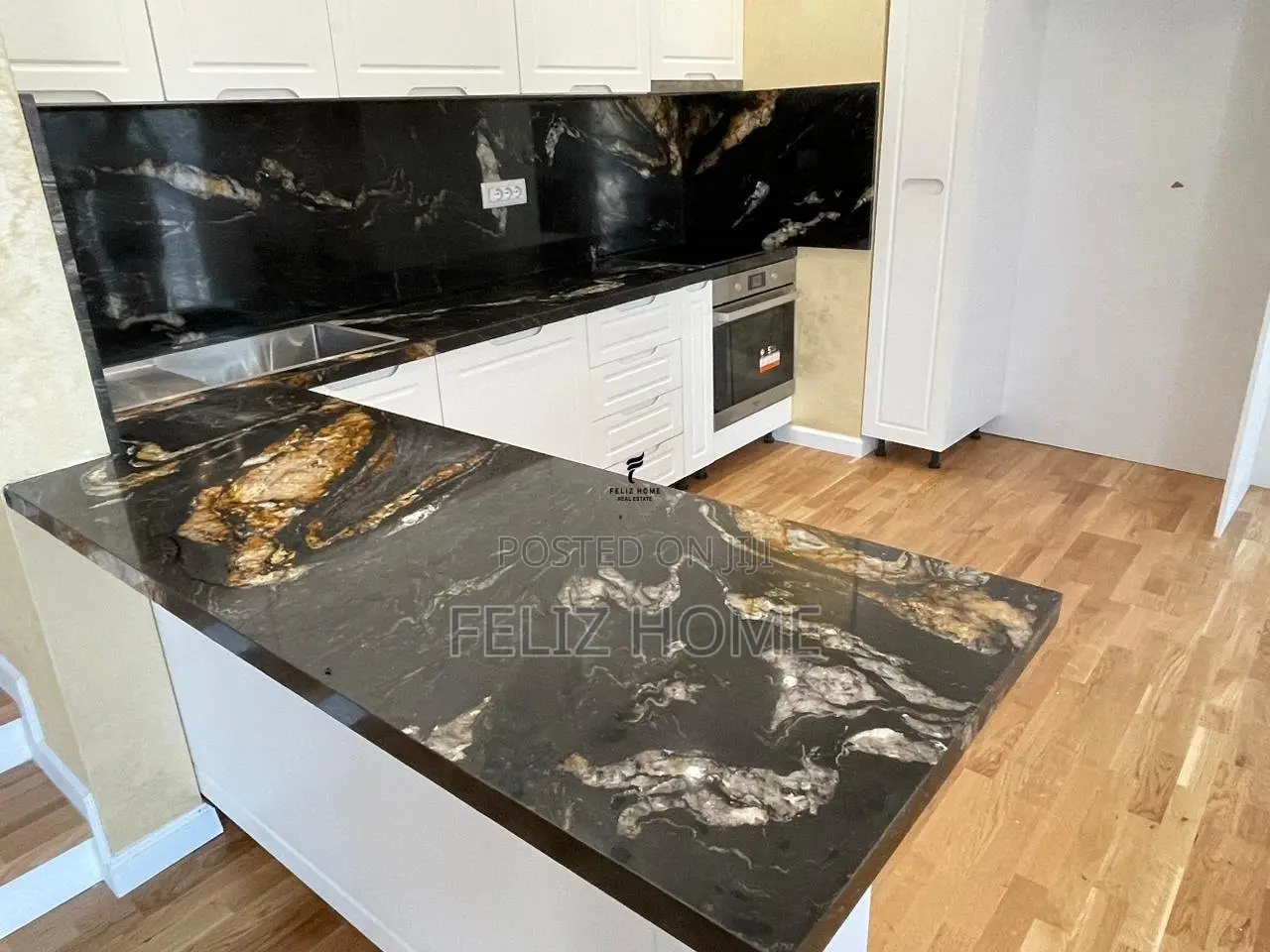 SHITET VILE 2 KATESHE 400 M2 GJIRI LALEZIT 450.000 EURO