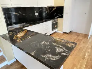 SHITET VILE 2 KATESHE 400 M2 GJIRI LALEZIT 450.000 EURO