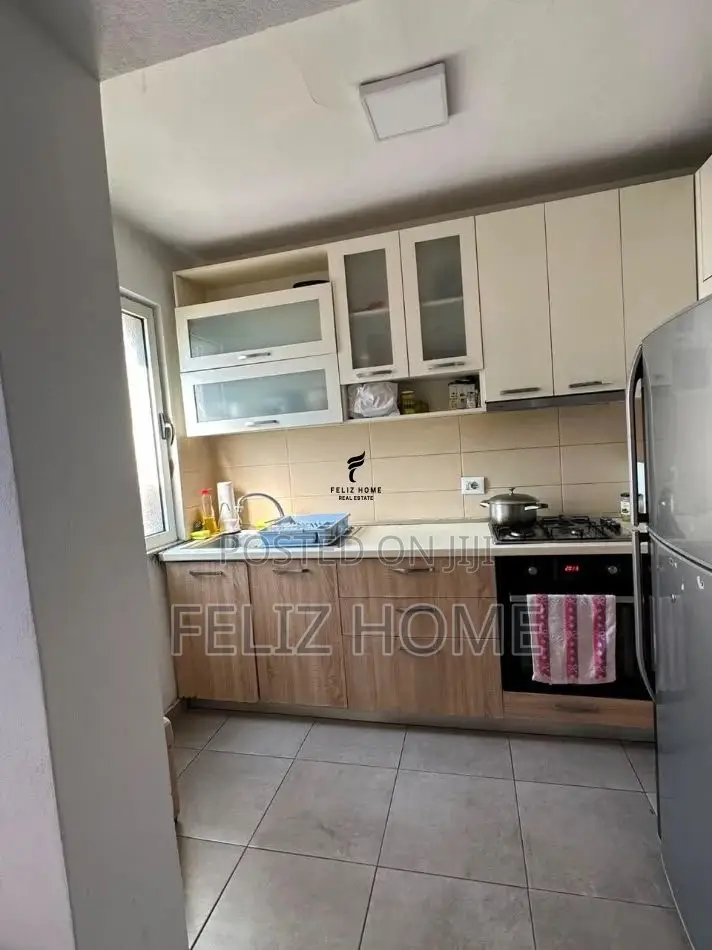 APARTAMENT ME QERA 2+1+2 RRUGA FORTUZI 55.000 LEKE