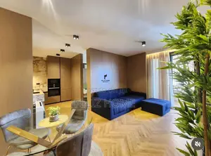 APARTAMENT ME QERA 2+1 ISH EKSPOZITA 120.000 LEKE
