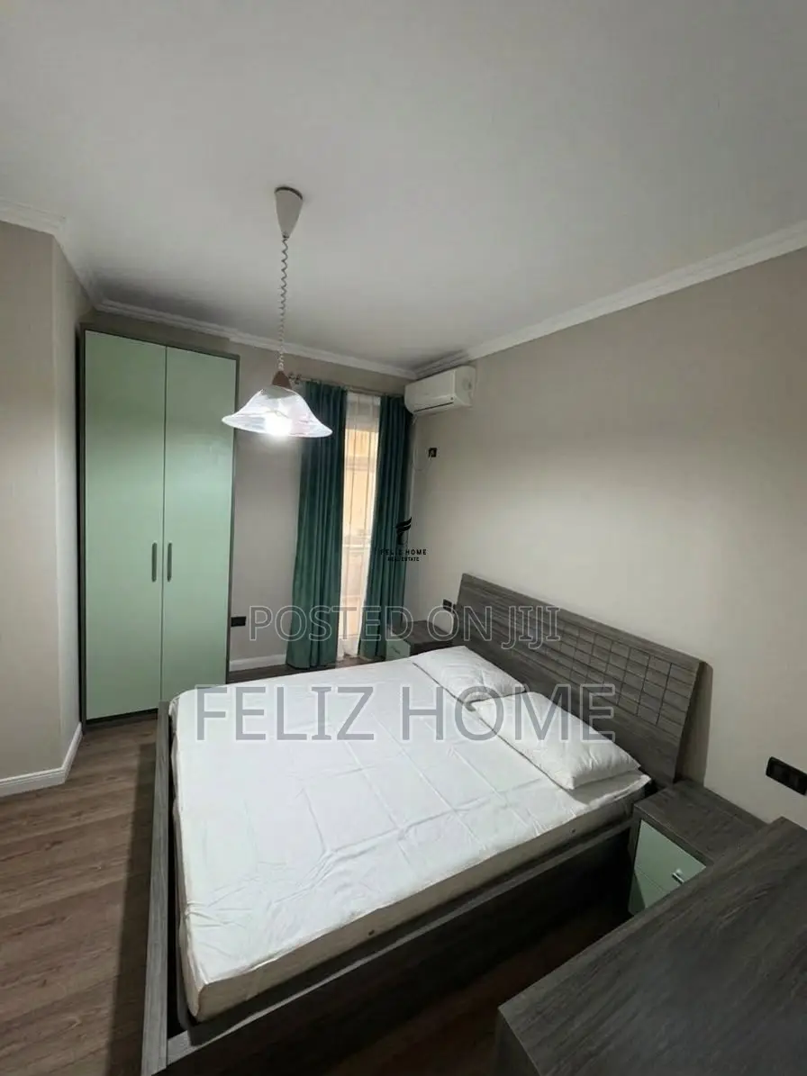 APARTAMENT ME QERA 3+1 RRUGA E KAVAJES 1.200 EURO
