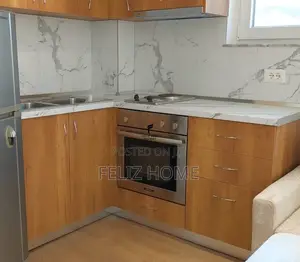 APARTAMENT ME QERA 1+1 STACIONI TRENIT 50.000 LEKE