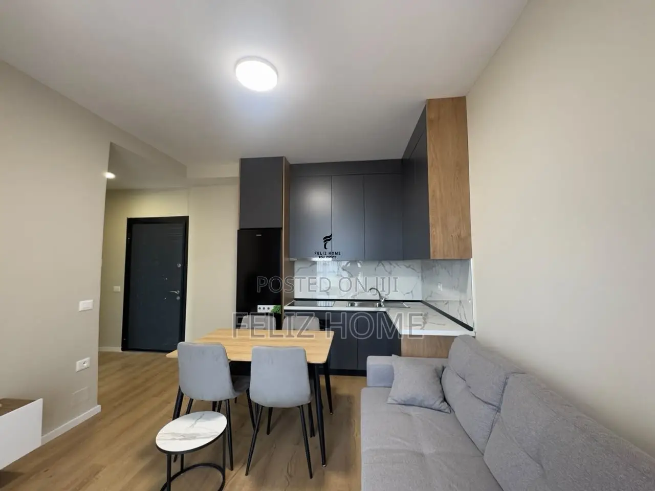 APARTAMENT ME QERA 2+1 BULEVARDI RI 70.000 LEKE