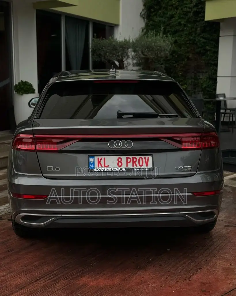 Audi Q8